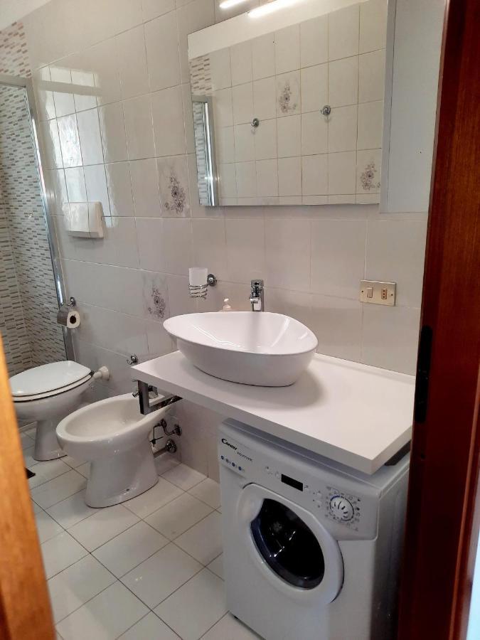 200 Passi Apartment Cannero Riviera Ngoại thất bức ảnh